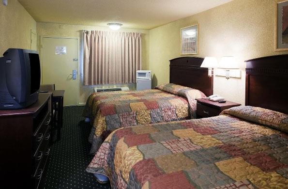 Americas Best Value Inn And Suites North Farmers Branch Exterior foto